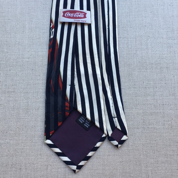 Bundle of 2 Coca Cola Silk Ties - Picture 10 of 12